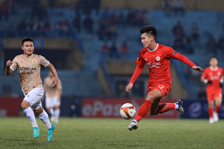 Thể Công Viettel (đỏ) vừa thắng đậm 3-0 trước Công an Hà Nội tại V.League. Ảnh: Minh Dân