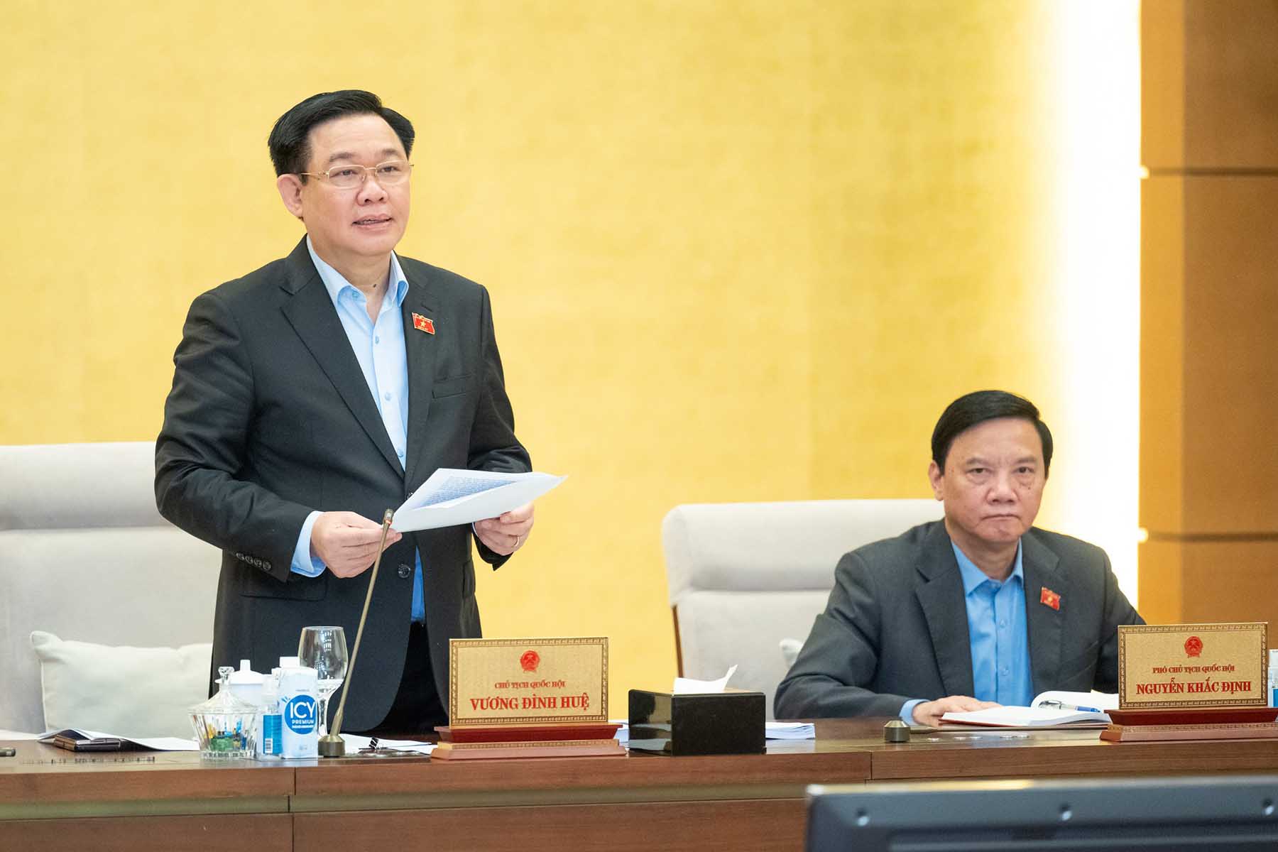 Chủ tịch Quốc hội Vương Đình Huệ phát biểu khai mạc phiên họp. Ảnh: Phạm Thắng