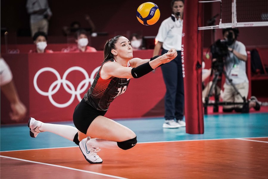 Zehra Gunes nhận được sự chú ý từ người hâm mộ sau Olympic 2020. Ảnh: Volleyball World