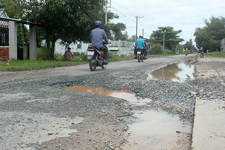 Quốc lộ qua Vĩnh Long. Ảnh: Trần Lưu