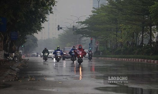 Dự báo Hà Nội mưa nhỏ vào sáng mai 15.3. Ảnh: Tô Thế