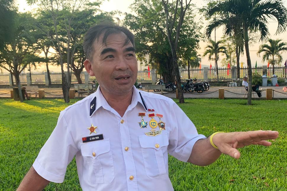 Cựu chiến binh Lê Minh Thoa - một trong số những người may mắn còn sống sót trở về sau trận chiến Gạc Ma. Ảnh: Bích Bích