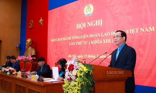 Chủ tịch Tổng Liên đoàn Lao động Việt Nam Nguyễn Đình Khang phát biểu khai mạc hội nghị. Ảnh: Hải Nguyễn 