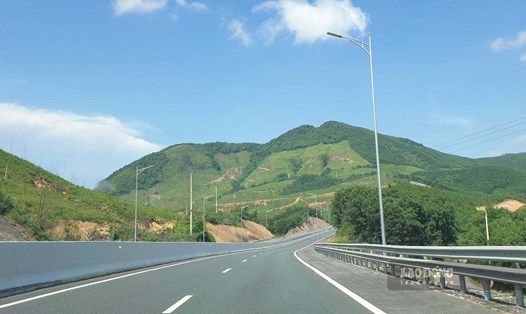 Một đoạn cao tốc Hạ Long - Vân Đồn. Ảnh: Nguyễn Hùng