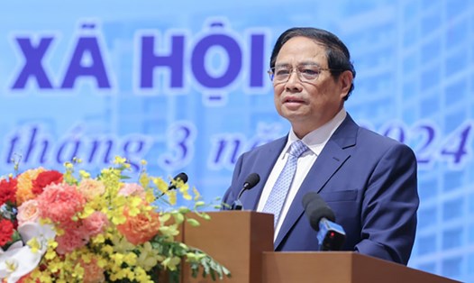 Thủ tướng Chính phủ Phạm Minh Chính phát biểu kết luận Hội nghị về phát triển nhà ở xã hội. Ảnh: Nhật Bắc/VGP