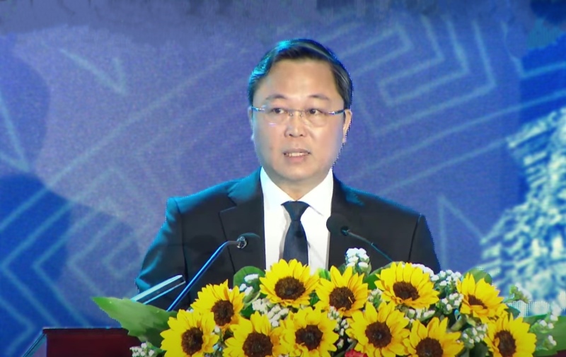 Chủ tịch UBND tỉnh Quảng Nam Lê Trí Thanh phát biểu tại hội nghị. Ảnh: Hoàng Bin