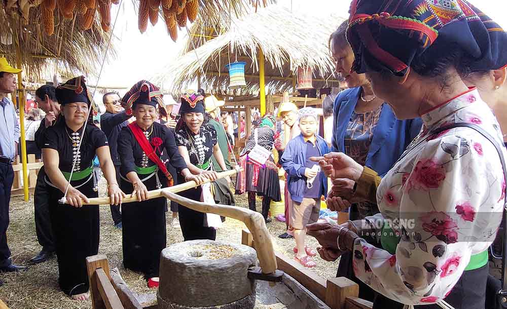 Hay được trải nghiệm những nét văn hóa trong đời sống, sinh hoạt của đồng bào các dân tộc vùng cao Điện Biên.