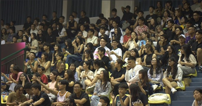 Ban tổ chức Giải bóng rổ Saigon ProAm Basketball Cup 2024 miễn phí cho khán giả đến xem các trận đấu. Ảnh: Dũng Phương