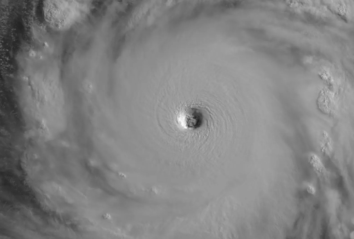 Ảnh vệ tinh siêu bão Mawar ngày 26.5.2023 ở Guam. Ảnh: CIRA