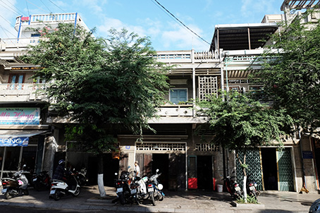 Kiến trúc cũ trong lòng thành phố Quy Nhơn. 