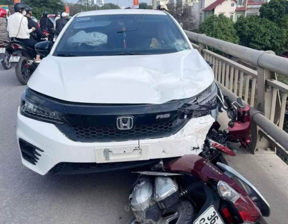 Vụ tai nạn giao thông khiến 2 cô gái trẻ từ vong tại khu vực cầu vượt Phú Sơn (TP Thanh Hóa) vào ngày 