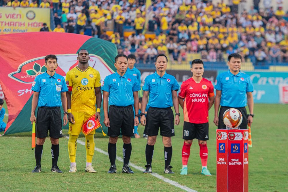 Tối 31.3, câu lạc bộ Thanh Hóa tiếp đón Công an Hà Nội tại vòng 14 Night Wolf V.League 2023-2024.