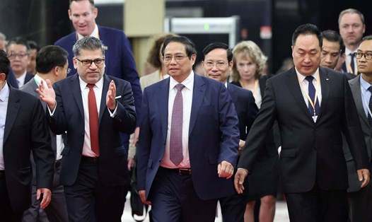 Thủ tướng Chính phủ Phạm Minh Chính và các đại biểu đến dự hội nghị. Ảnh: Hải Nguyễn