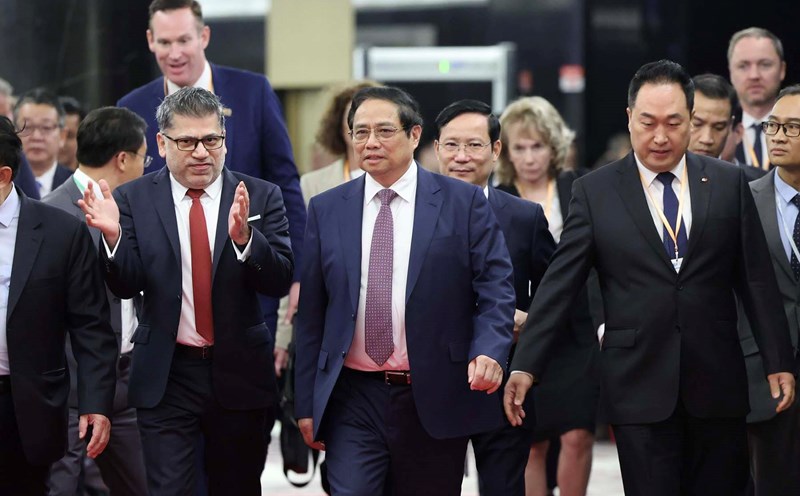 Thủ tướng Chính phủ Phạm Minh Chính và các đại biểu đến dự hội nghị. Ảnh: Hải Nguyễn