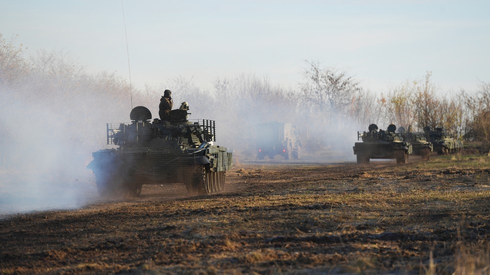 Các lực lượng Nga giành nhiều lợi thế trên toàn bộ chiến tuyến với Ukraina. Ảnh: Bộ Quốc phòng Nga