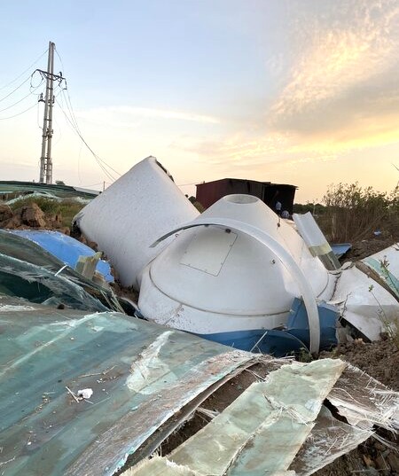 Hiện trường sau sự cố  rơi Nacelle và cánh quạt của trụ điện gió số 8. Ảnh: Nhật Hồ