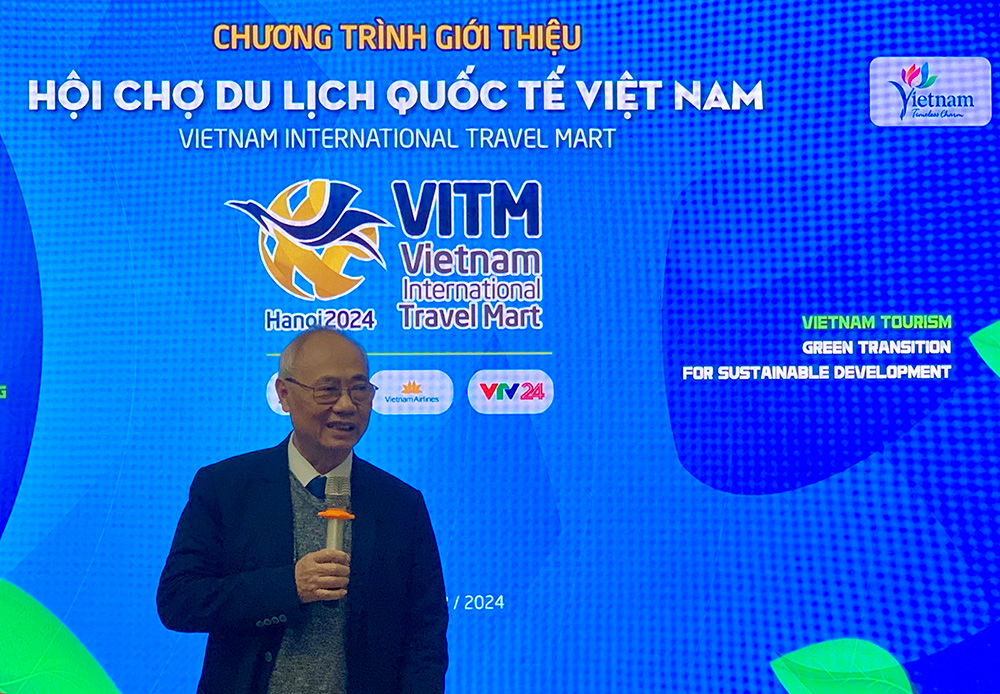 Ông Vũ Thế Bình, Chủ tịch Hiệp hội Du lịch Việt Nam giới thiệu về Hội chợ VITM Hà Nội 2024. Ảnh: Ý Yên