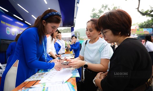 Hội chợ VITM Hà Nội 2023 đón hơn 60.000 lượt khách, thu 45 tỉ đồng. Ảnh: Hải Nguyễn