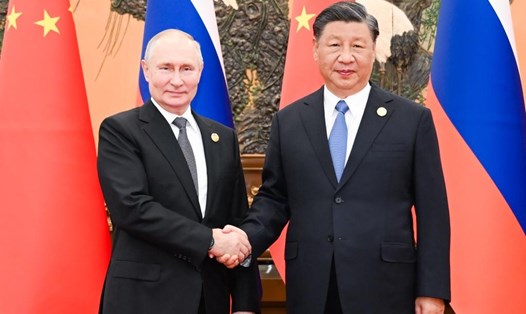 Chủ tịch Trung Quốc Tập Cận Bình hội đàm với Tổng thống Nga Vladimir Putin tại Đại lễ đường Nhân dân ở Bắc Kinh, ngày 18.10.2023. Ảnh: Xinhua