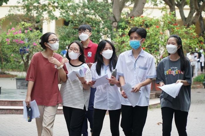 Quy chế tuyển sinh vào lớp 10 năm học 2024-2025 trên địa bàn tỉnh Nghệ An bãi bỏ xét tuyển thí sinh có chứng chỉ tiếng Anh quốc tế. Ảnh: Quang Đại