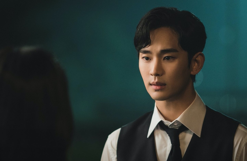 Tên tuổi của Kim Soo Hyun tăng hạng nhờ phim "Nữ hoàng nước mắt". Ảnh: Nhà sản xuất
