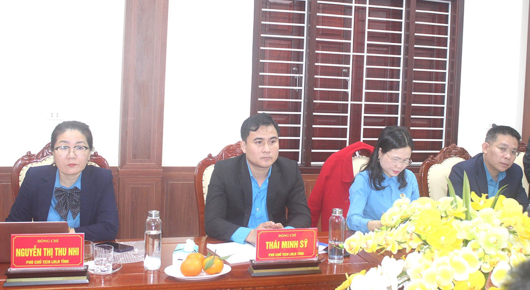 Các đại biểu LĐLĐ tỉnh Nghệ An dự hội nghị. Ảnh: Vân Nam