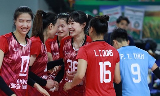 Xi măng Long Sơn Thanh Hóa tạm dẫn đầu bảng xếp hạng giải bóng chuyền vô địch quốc gia 2024. Ảnh: VFV