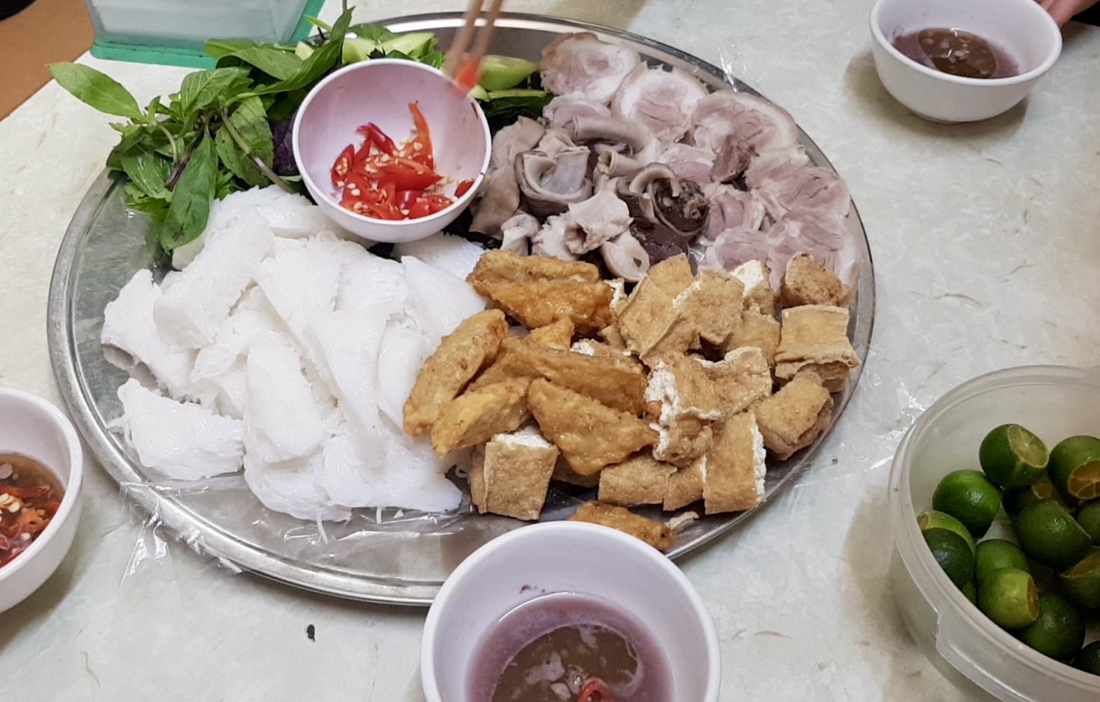 Bún đậu mắm tôm. Ảnh: Thu Hà