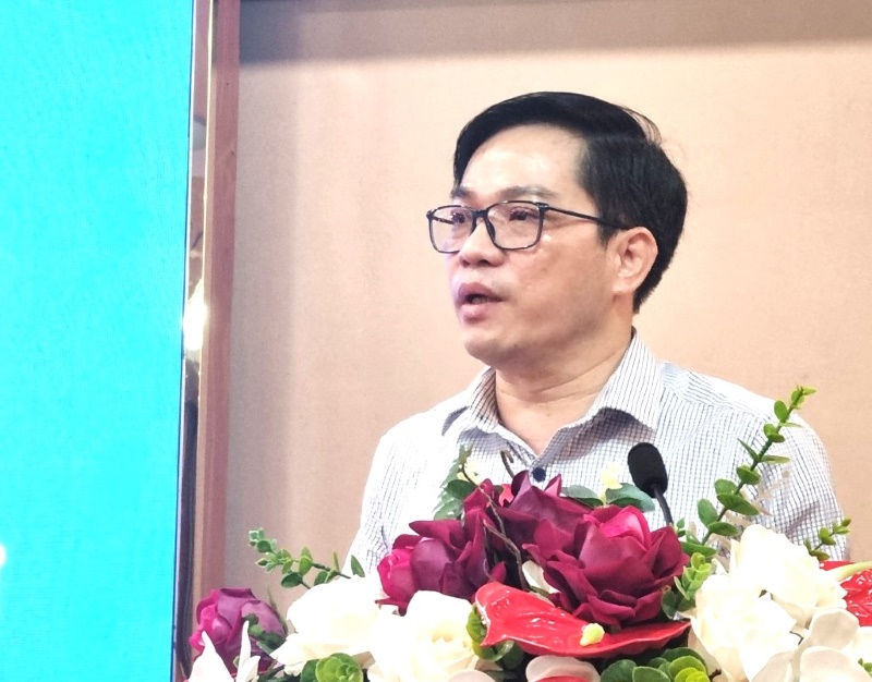 Ông Vũ Minh Tiến - Trưởng Ban Chính sách - Pháp luật Tổng LĐLĐ Việt Nam - phát biểu khai mạc hội thảo. Ảnh: Nam Dương