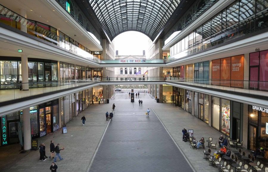 Một trung tâm thương mại ở Berlin, Đức. Ảnh: Xinhua