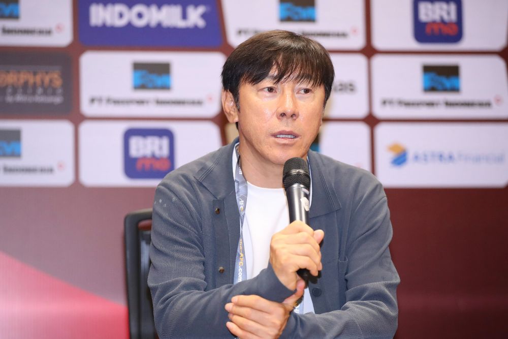 Huấn luyện viên Shin Tae-yong hài lòng về màn trình diễn của các cầu thủ tuyển Indonesia. Ảnh: Quỳnh Anh