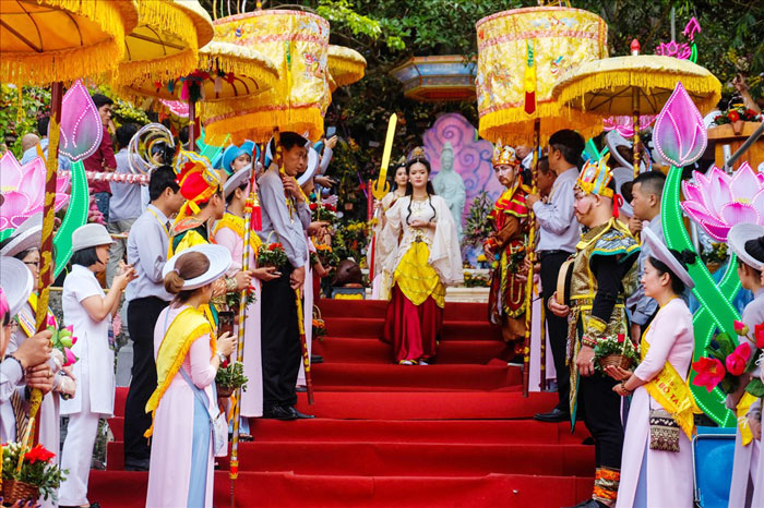 Đà Nẵng vẫn chủ trương tổ chức lễ hội Quán Thế Âm với tiêu chí văn minh, an toàn. Ảnh: Hoàng Vinh