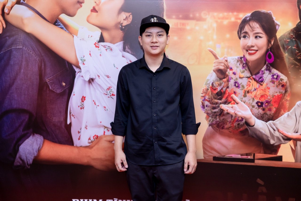 Hoài Lâm tái xuất showbiz trong một sự kiện ra mắt phim điện ảnh Sáng đèn. Ảnh: NSX.