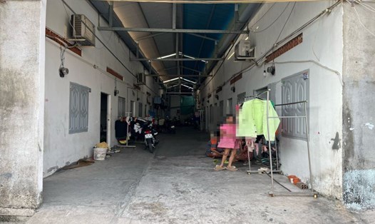 Các khu nhà trọ nhưng không có cửa cổng để đảm bảo an ninh tại phường Tân Phong, TP Biên Hoà, tỉnh Đồng Nai. Ảnh: Hà Anh Chiến