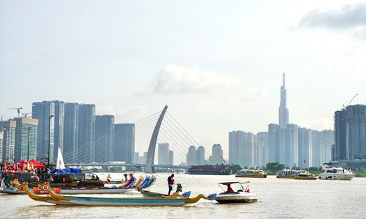 Lễ hội sông nước TPHCM năm 2023 thu hút đông đảo người dân và du khách. Ảnh: Thanh Chân