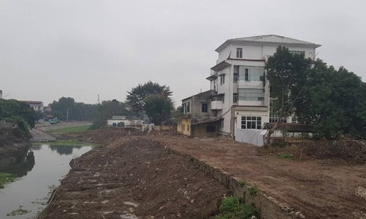 Hàng loạt trụ sở cơ quan Nhà nước phải di dời đi nơi khác để nhường đất cho Dự án Cụm công trình thủy lợi Nam sông Vân. Ảnh: Nguyễn Trường