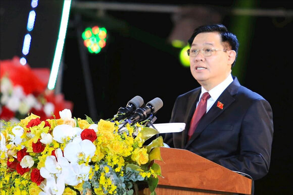 Chủ tịch Quốc hội Vương Đình Huệ phát biểu tại buổi lễ. Ảnh: Phan Tuấn