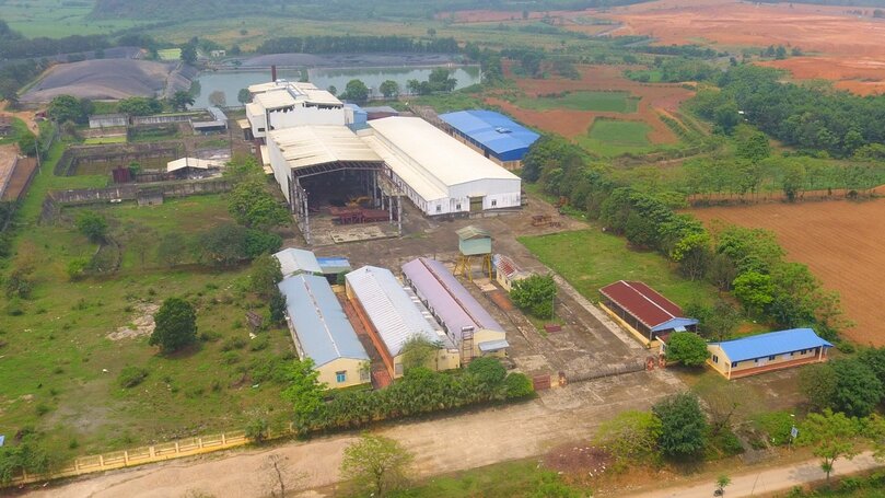 Trước khi được chuyển đến xã Tân Mỹ, huyện Lạc Sơn, nhà máy mía đường duy nhất của tỉnh Hòa Bình đóng tại phường Hữu Nghị, thành phố Hòa Bình. 