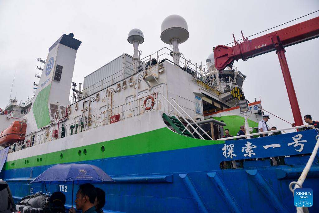 Tàu nghiên cứu khoa học Tan Suo Yi Hao (Discovery One) cập cảng Tanjung Priok ở Jakarta, Indonesia, ngày 22.3.2024. Ảnh: Xinhua