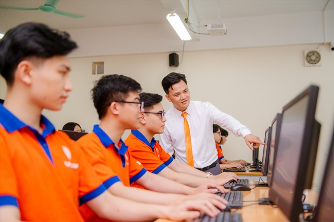 Sinh viên học ngành Khoa học máy tính có cơ hội việc làm rộng mở, lương hấp dẫn. Ảnh: Trường ĐH Đại Nam