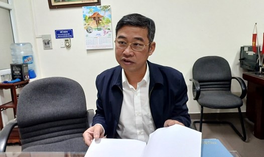 Ông Lê Thành Công - Phó Giám đốc BHXH quận Hoàng Mai - cho biết, trong thời gian qua Công ty thể thao Đông Dương thường xuyên chậm đóng BHXH của NLĐ. Ảnh: Hà Anh
