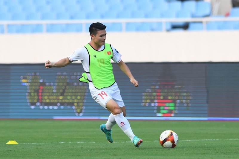Tiền vệ Quang Hải nhiều khả năng ra sân trong trận gặp Indonesia tới. Ảnh: Minh Dân