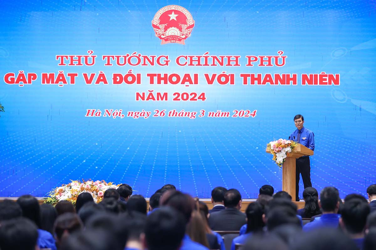Bí thư thứ nhất Trung ương Đoàn Bùi Quang Huy phát biểu khai mạc chương trình. Ảnh: Nhật Bắc  