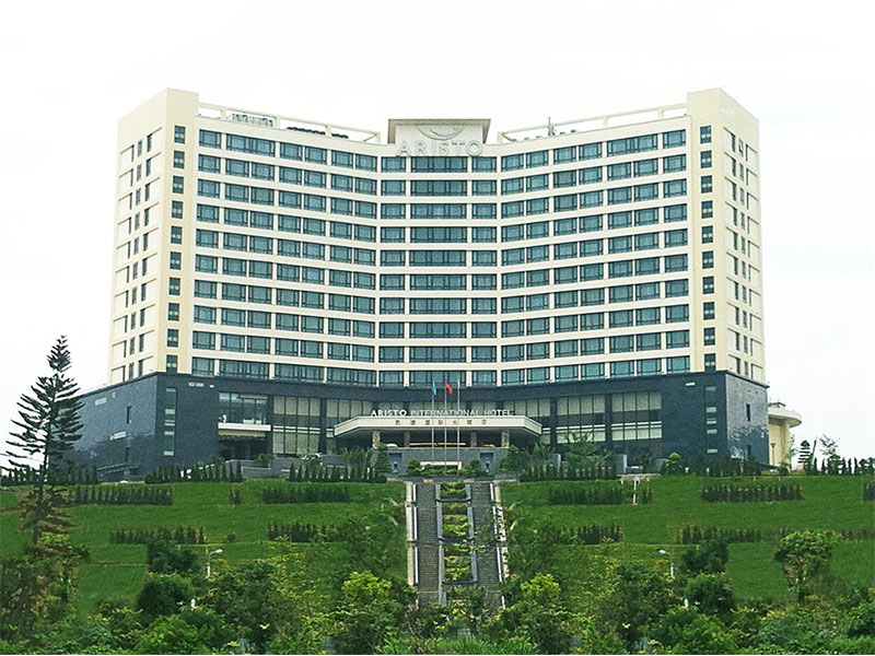 Khách sạn Aristo International (khách sạn Quốc tê Lào Cai mới) được xây dựng tại phường Kim Tân. Ảnh: Chi cục giám định xây dựng tỉnh Lào Cai.