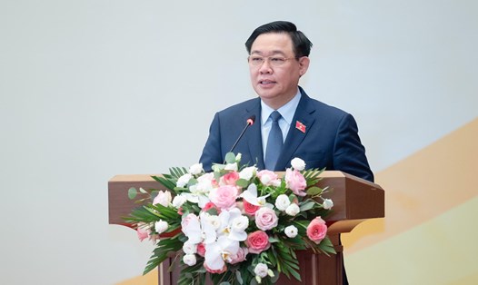 Chủ tịch Quốc hội Vương Đình Huệ phát biểu khai mạc hội nghị. Ảnh: Phạm Đông