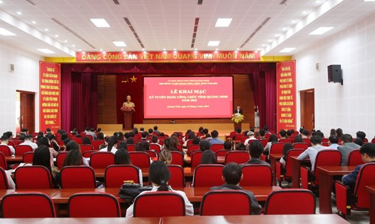 Khai mạc kỳ thi tuyển dụng công chức tỉnh Quảng Ninh năm 2023, sáng 26.3.2024. Ảnh: Nguyễn Thanh