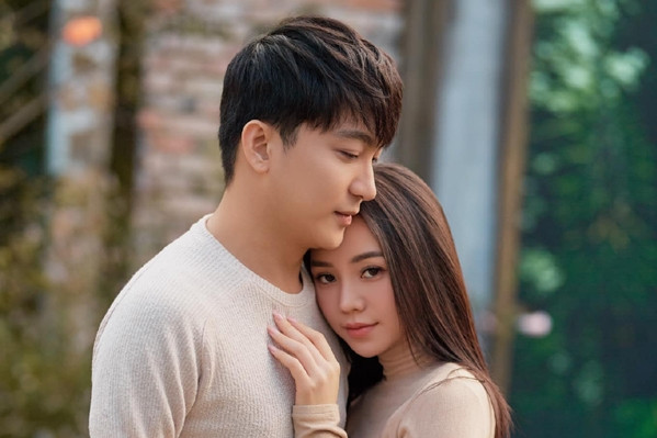 Diễn viên B Trần và Quỳnh Kool. Ảnh: Nhà sản xuất phim "Chúng ta của 8 năm sau"