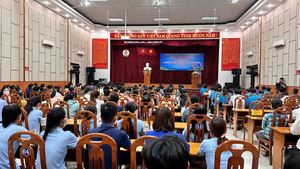 Lễ phát động Tháng Công nhân năm 2023 tại Bình Thuận. Ảnh: Duy Tuấn