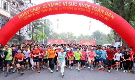 Bộ Công an tổ chức Ngày chạy Olympic vì sức khỏe toàn dân sáng 27.3.2024. Ảnh: P.Kiên