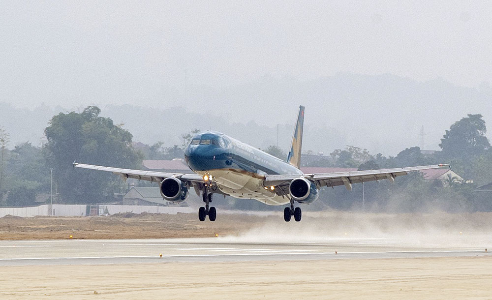 Đến ngày 1.12.2023, chuyến bay kỹ thuật bằng chiếc máy bay Airbus A321 mang số hiệu VN-A396 đã hạ cánh thành công xuống Sân bay Điện Biên - đây là sự kiện đánh dấu một mốc quan trọng khi Sân bay Điện Biên lần đầu tiên tiếp nhận thành công một máy bay cỡ lớn.